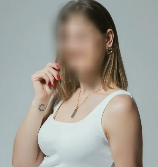 Jasmin, 34