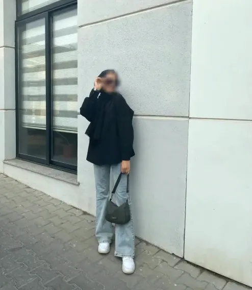 Josephine, 26