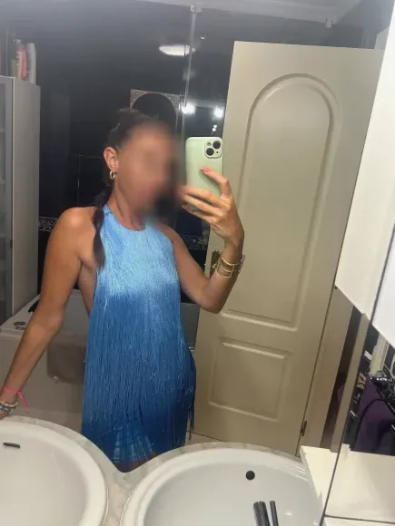 Marie, 32